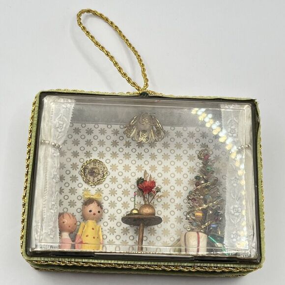 Vintage 1970's Christmas Tree Living Room Scene Diorama Wooden Doll Shadow Box - Picture 5 of 11